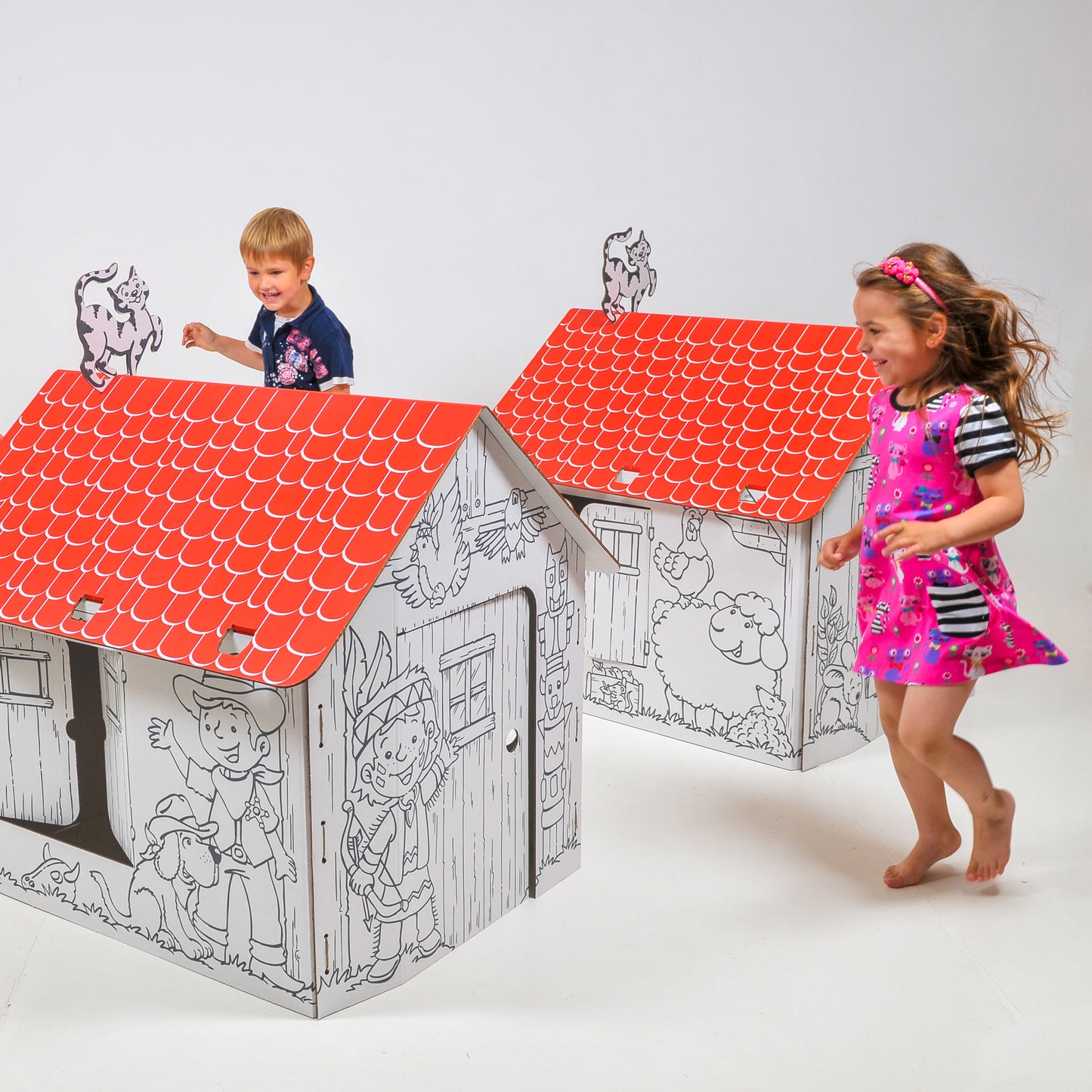 casa din carton de construit si colorat